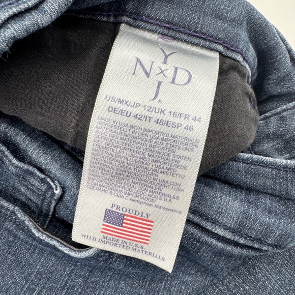 NYDJ Ariel Crop Jeans Womens 12 Blue Button Detail Denim Capri Pants - Picture 7 of 10